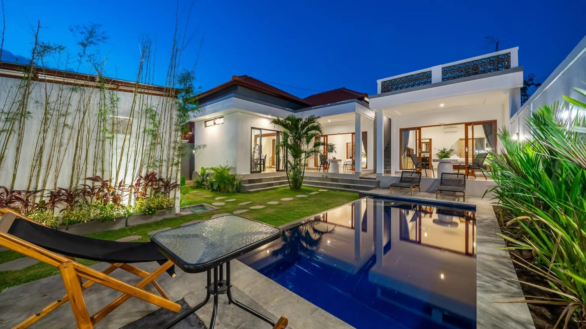 Viewbali 2- Modern Villa With Stunning Rooftop Views Kerobokan   Kerobokan (Bali)