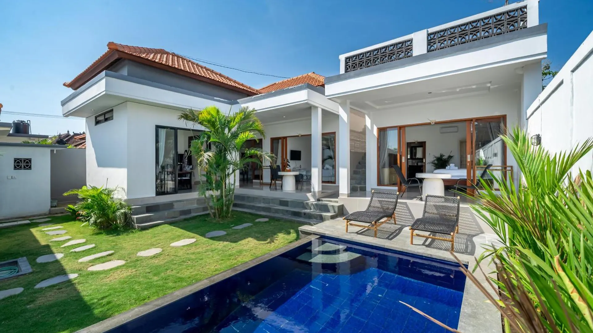 Viewbali 2- Modern Villa With Stunning Rooftop Views Kerobokan